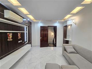 Siêu phẩm phố 8/3 trung tâm hai bà trưng giá chỉ 7,3 tỷ dt 40m2 xây 5 tầng nhà mới ở ngay