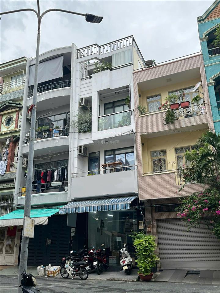 Bán nhà hiếm hẻm xe hơi 4 tầng 4.5x20 thành thái, p.12, q.10 khu vực sầm uất