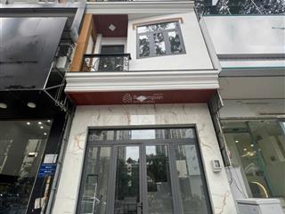 Bán nhà mặt tiền đường 3/2, p.14, q.10 vị trí đắc địa kinh doanh sầm uất hđt 45tr/tháng, giá 25.5t