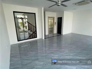 Cho thuê biệt thự 5tầng, cạnh đường 52m, tiếp giáp 66 toà chung cư,tiện làm cửa hàng, kho. giá 10tr
