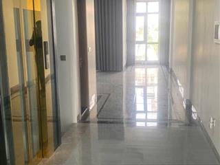 Cho thuê biệt thự giá rẻ nhất thị trường. dt70m x5t, có thang máy. hoàn thiện cơ bản giá chỉ 18tr