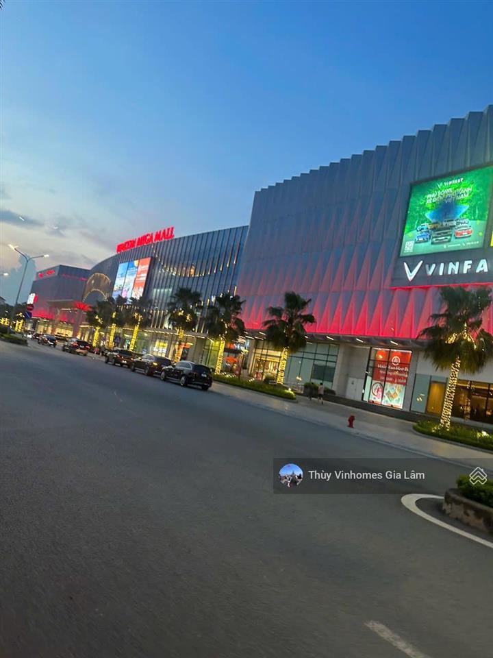 Giá chỉ 18tr/tháng tại trục ha02 làm văn phòng kết hợp ở tại vinhomes ocean park gia lâm