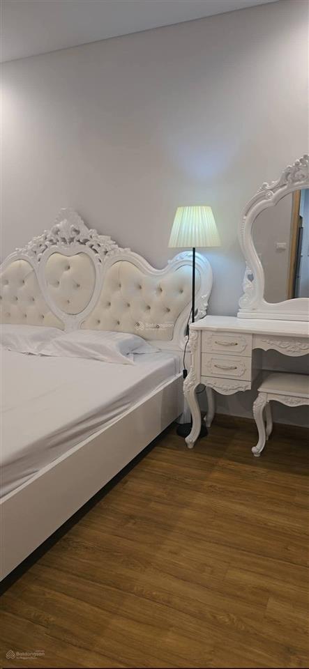 Bán căn 2 phòng ngủ trung tâm du lịch bãi cháy nội thất vừa bóc tem