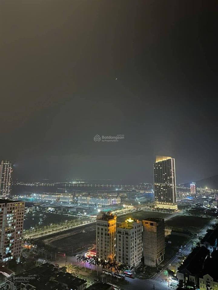 Bán căn 2 phòng ngủ trung tâm du lịch bãi cháy nội thất vừa bóc tem