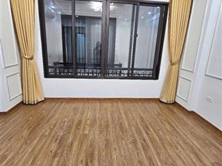Bán nhà nguyễn khang,37m2 x 5 tầng, cầu giấy, nhà dân xây kiên cố, đẹp, full nội thất, đường thoáng