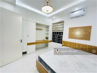 Bán nhà 65m2 x 5 tầng. trần thái tông.cầu giấy.nhà đẹp ngõ to, rộng, 3.5 m.đường thông nhiều ngõ.
