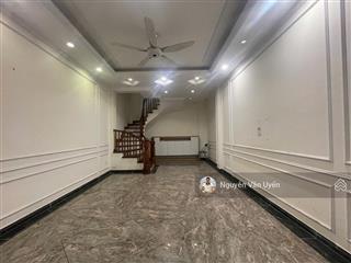Bán nhà 35m2 x 4,5 tầng x 4,2 mt trần vĩ, cầu giấy, nhà phân lô ô tô chạy quanh nhà, thông tứ phía