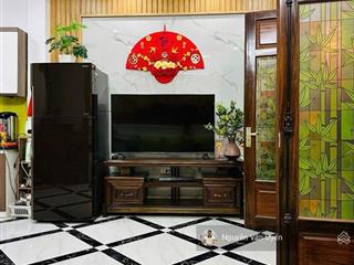 Nhà phân lô giá yêu thương.31m2 x 5 tầng x 7.6 tỷ. trần vĩ , cầu giấy. ô tô chạy quanh nhà.nhà đẹp