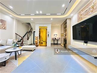Nhà víp xuân đỉnh  thang máy ngõ thông cách ô tô 15m dt 41m2 x 6 tâng x mặt tiền 4,6m.