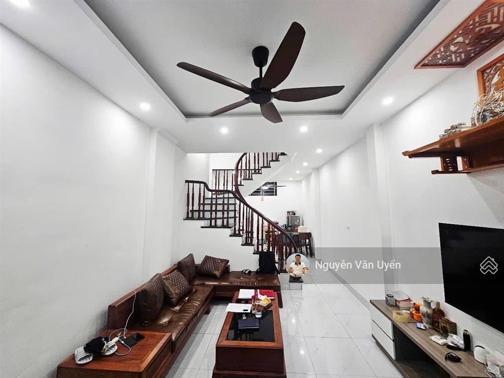 Hộ khẩu đào tấn 30m ra ô tô, 2 thoáng, dân xây, kinh doanh, không qh, tặng full nt ở ngay, 38m2*5t.