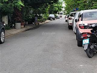 01 căn! bán village hai mặt tiền 30mkhu mega khang điềnngang 9.5m. ngay hồ bơisát cvtrường đh