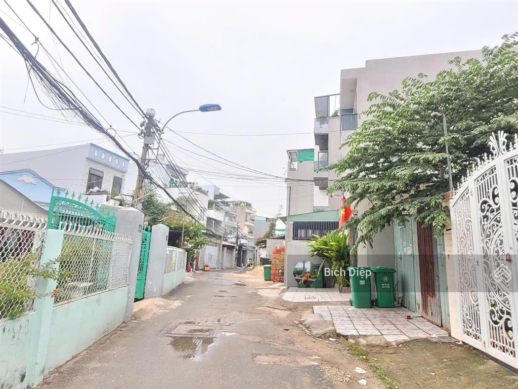 Vị trí đẹp đất mt hẻm 65 tăng nhơn phú dt 92.5m2 kề đxh, global đối diện trường cđ công thương