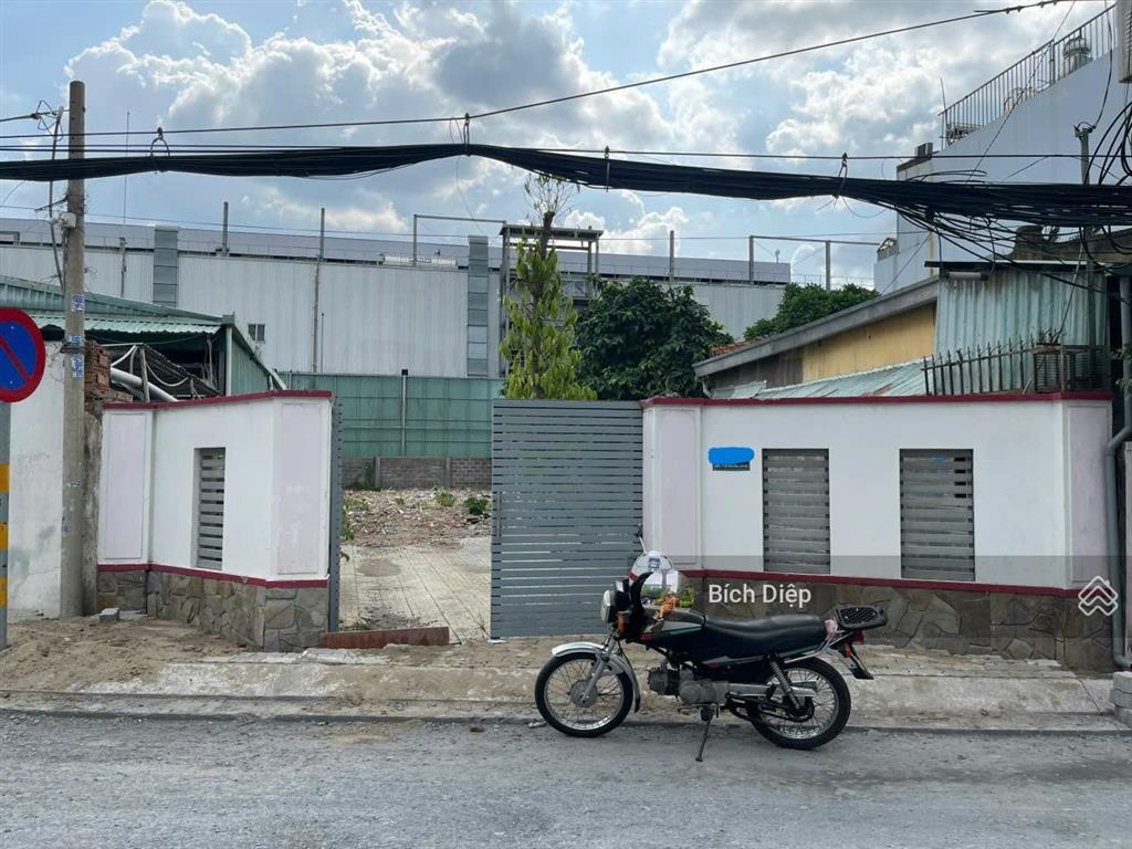 Thơm quá! bán đất mt đường 17317m2.nở hậukhu biệt thự bên sôngngay phạm v đồnggigamalxdch tmdv