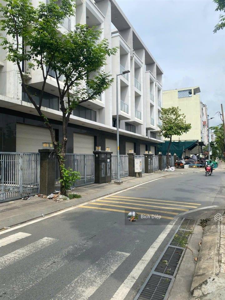 Hàng hót. bán nhà mt đường đồng văn cống, thạnh mỹ lợi, nhà đẹp 4 tầng. ngay tthc thủ đức