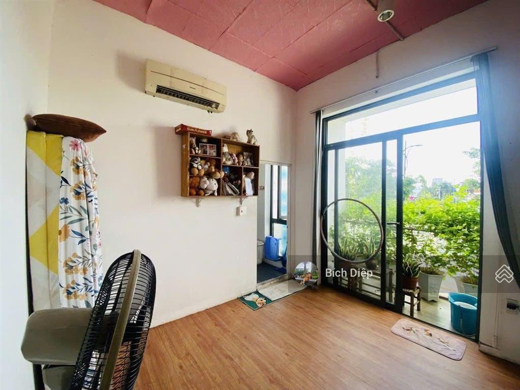 Hàng hót. bán nhà mt đường đồng văn cống, thạnh mỹ lợi, nhà đẹp 4 tầng. ngay tthc thủ đức