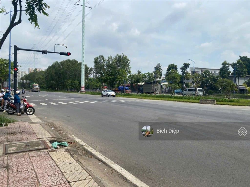 Hàng hót. bán nhà mt đường đồng văn cống, thạnh mỹ lợi, nhà đẹp 4 tầng. ngay tthc thủ đức