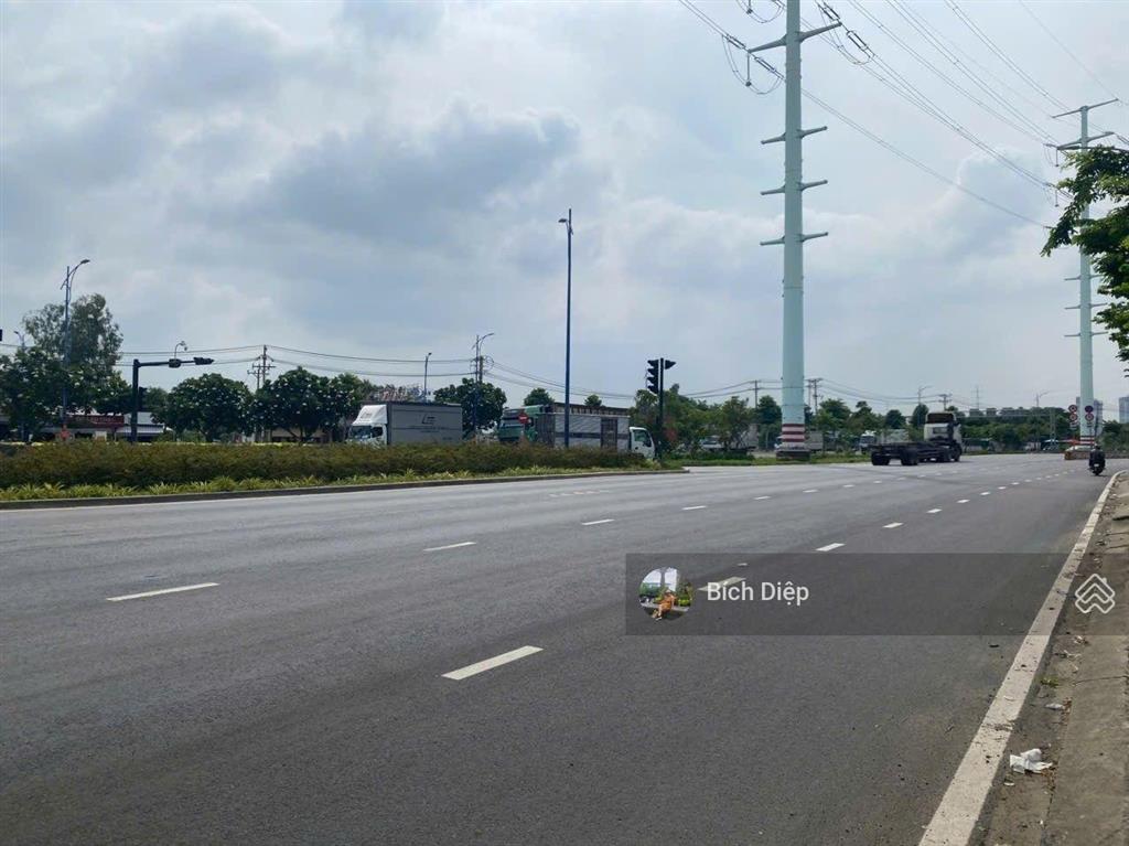 Hàng hót. bán nhà mt đường đồng văn cống, thạnh mỹ lợi, nhà đẹp 4 tầng. ngay tthc thủ đức