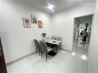 Bán gấp tập thể ban tài chính trung ương đội cấn, ô tô đỗ cửa tầng 2 , 2 pn, full nội thất