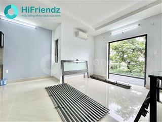 Sẵn căn ban công ở khu biệt thự muồn tím zá cực 4tr