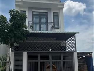 Bán nhà 1 trệt 1 lầu bến cátbình dương