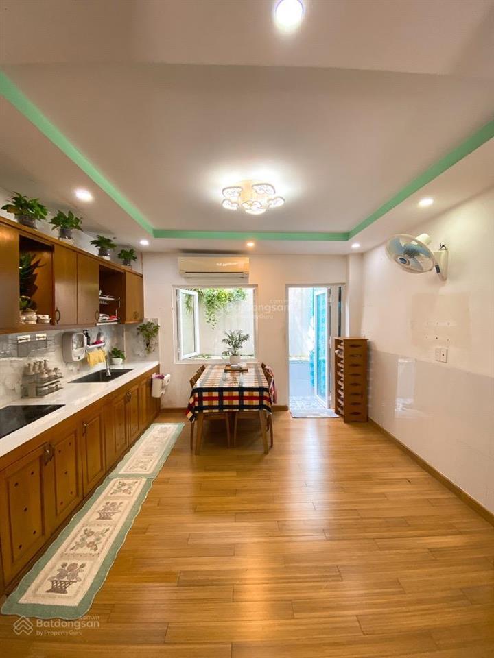 Bán nhà phố 56 m, khu phần lo đồng bộ, 2 tang,hẻm xe hoi, nội thất cao cấp, thuê 10tr/tháng .