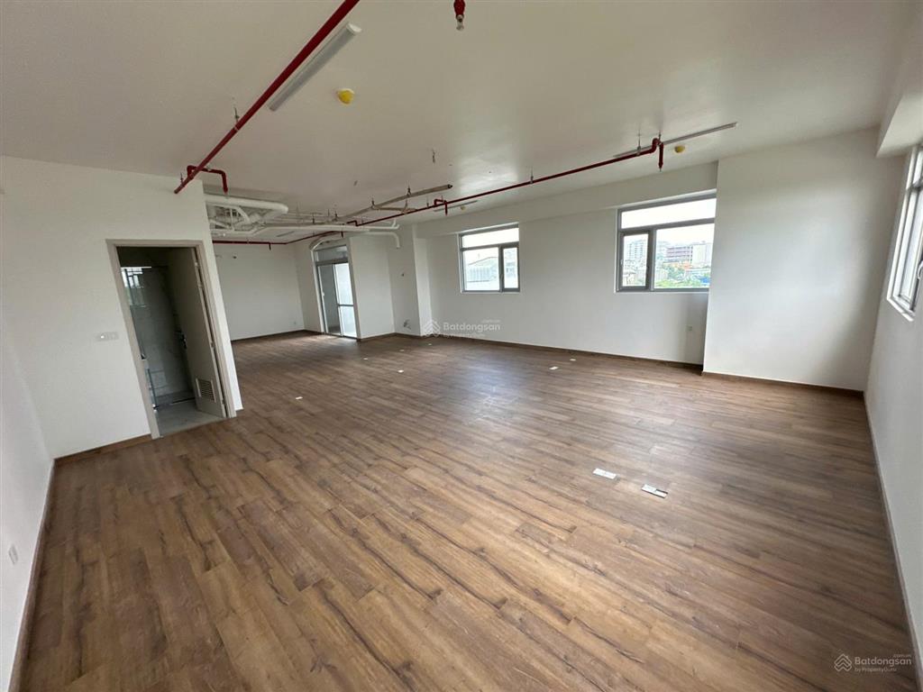 Cho thuê văn phòng paris hoàng kim, vị trí thuận lợi, liền kề q1, thủ thiêm