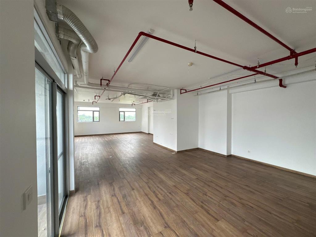 Cho thuê văn phòng paris hoàng kim, vị trí thuận lợi, liền kề q1, thủ thiêm
