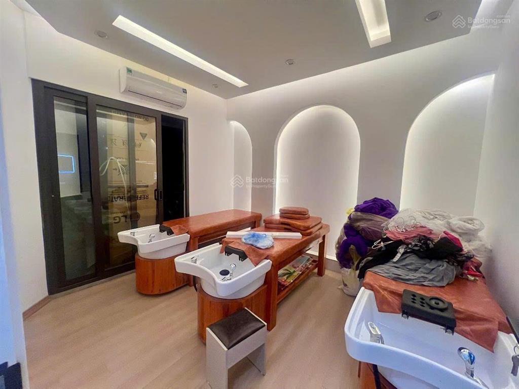 Căn hộ cao cấp nguyễn tuân90m3 ngủ2 vệ sinhban công thoáng sánggiá tốt