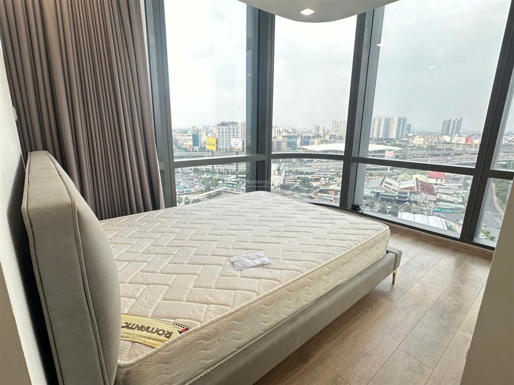 Bán căn hộ landmark 81 4pn 144m2 full nt có sổ giá 29 tỷ