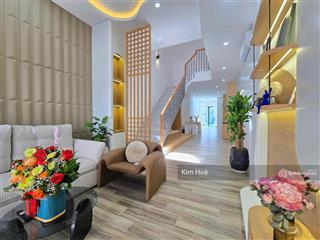 Villa mini 4 tầng  ngay đường phạm văn đồng, vài phút ra biển mỹ khê. giá thương lượng 11 tỷ 700