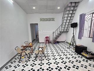 Tân phú, lũy bán bích cách mặt tiền vài căn, 82 m2, 4,8x17m, 2 tầng, 8.x tỷ