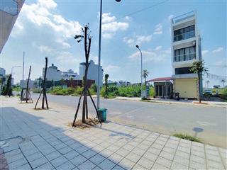 Bán đất ngay mặt tiền đường kđt mới ở giáp tp. hcm