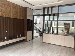 Nhà cạnh vincom trần trọng cung quận 7  vị trí đắc địa  chdv 600tr/năm  khu cao cấp  chỉ 13tỷ5