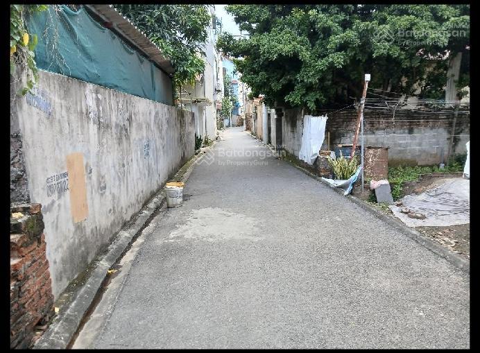 Bán đất đông dư 56,5m2 vuông vắn mt = hậu 4,1m ngõ thông oto