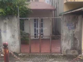 Ngay tđc đông dư 85m sẵn nhà c4,mt 5m nở hậu 5,5m đường trục chính xã