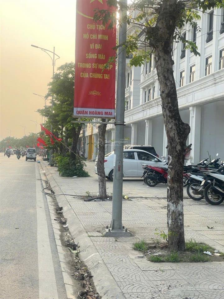 Bán nhà kđt louis city 113m² 5 tầng vỉa hè 5m, giá tốt khu vực đền lừ