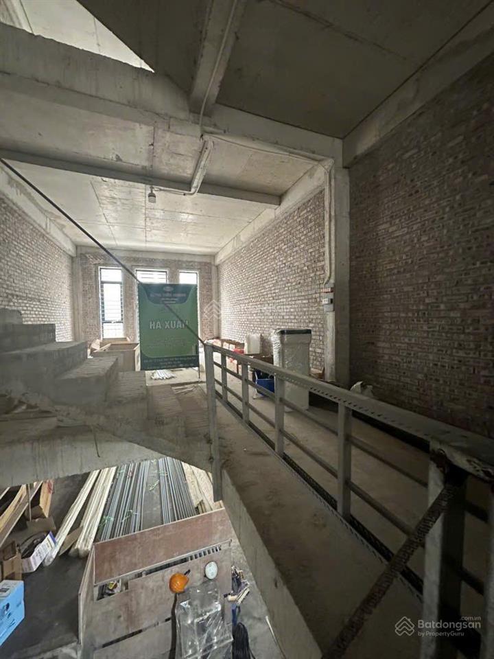 Bán nhà kđt louis city 113m² 5 tầng vỉa hè 5m, giá tốt khu vực đền lừ