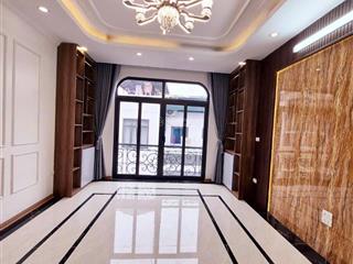 Bán nhà mới tinh  kim đồng  50m²  7 tầng thang máy  ô tô tránh  2 mặt