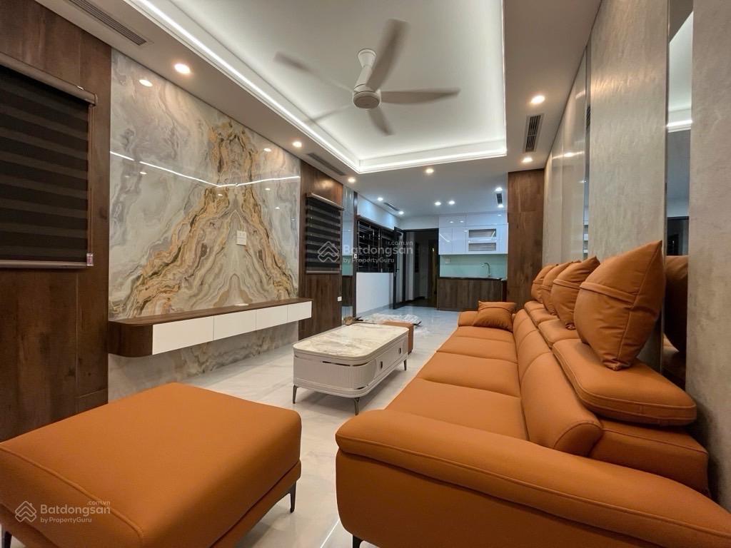 Bán nhà mặt phố giáp bát, 23,5 tỷ, 51m2, 3pn + 4wc + 6 tầng  thang máy nhập khẩu  full nội thất