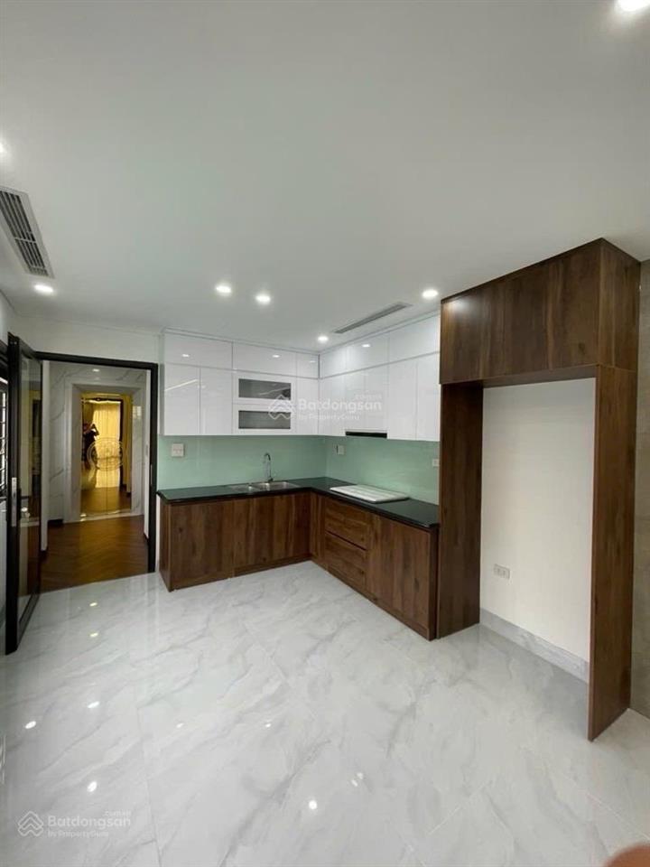 Bán nhà mặt phố giáp bát, 23,5 tỷ, 51m2, 3pn + 4wc + 6 tầng  thang máy nhập khẩu  full nội thất