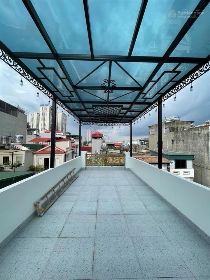 Bán nhà mặt phố giáp bát, 23,5 tỷ, 51m2, 3pn + 4wc + 6 tầng  thang máy nhập khẩu  full nội thất