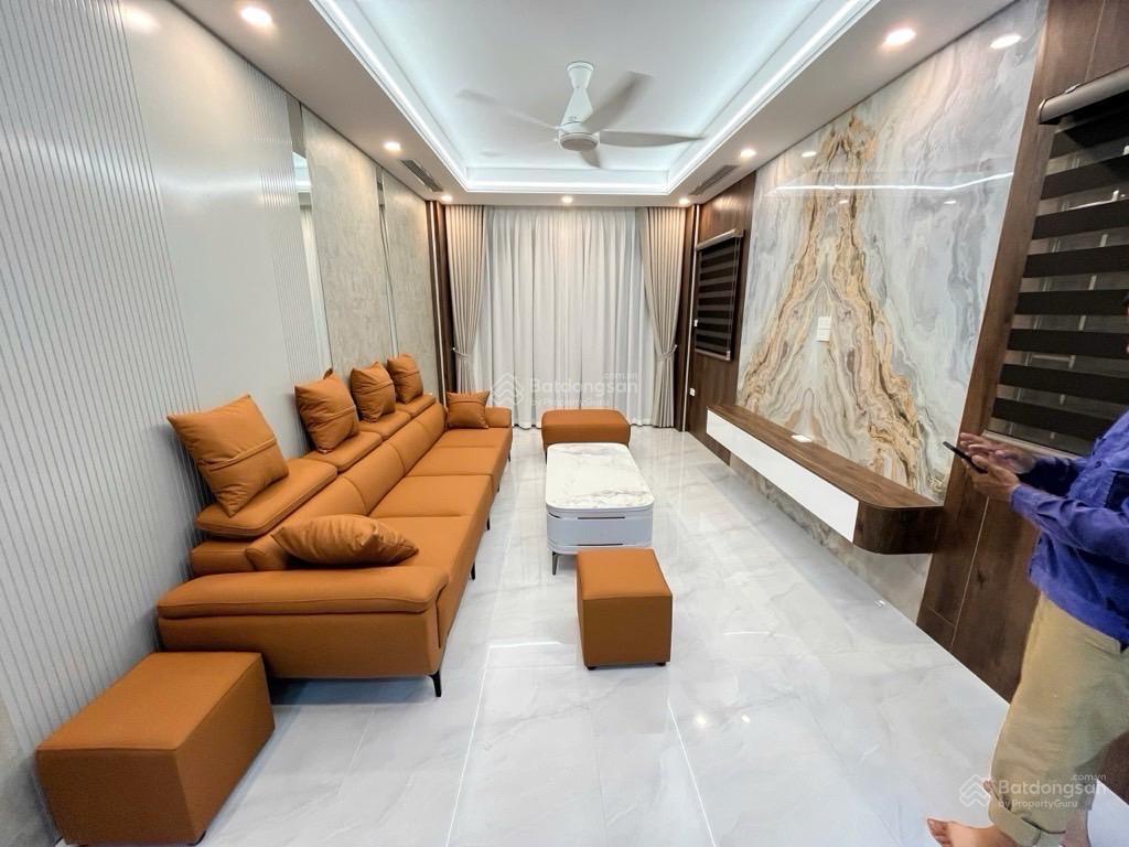 Bán nhà mặt phố giáp bát, 23,5 tỷ, 51m2, 3pn + 4wc + 6 tầng  thang máy nhập khẩu  full nội thất