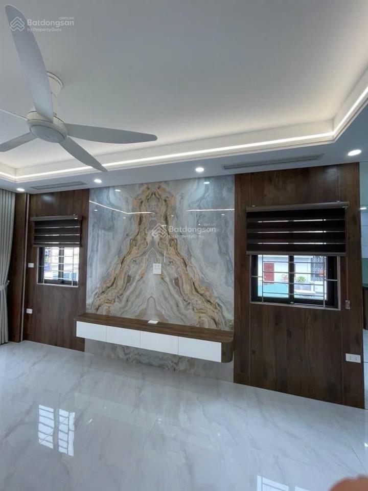 Bán nhà mặt phố giáp bát, 23,5 tỷ, 51m2, 3pn + 4wc + 6 tầng  thang máy nhập khẩu  full nội thất