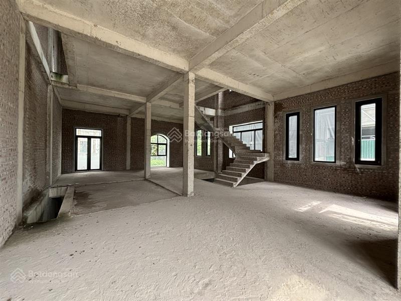 Bán bt louis city hoàng mai, giá cực chất 66,5 tỷ, diện tích 266,8m2, mặt tiền 11,6m, 5 tầng