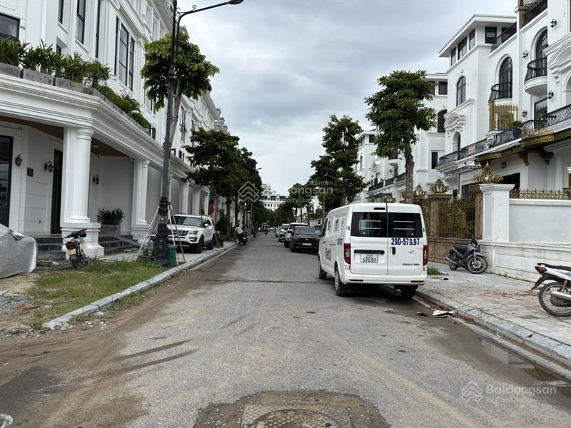 Bán bt louis city hoàng mai, giá cực chất 66,5 tỷ, diện tích 266,8m2, mặt tiền 11,6m, 5 tầng