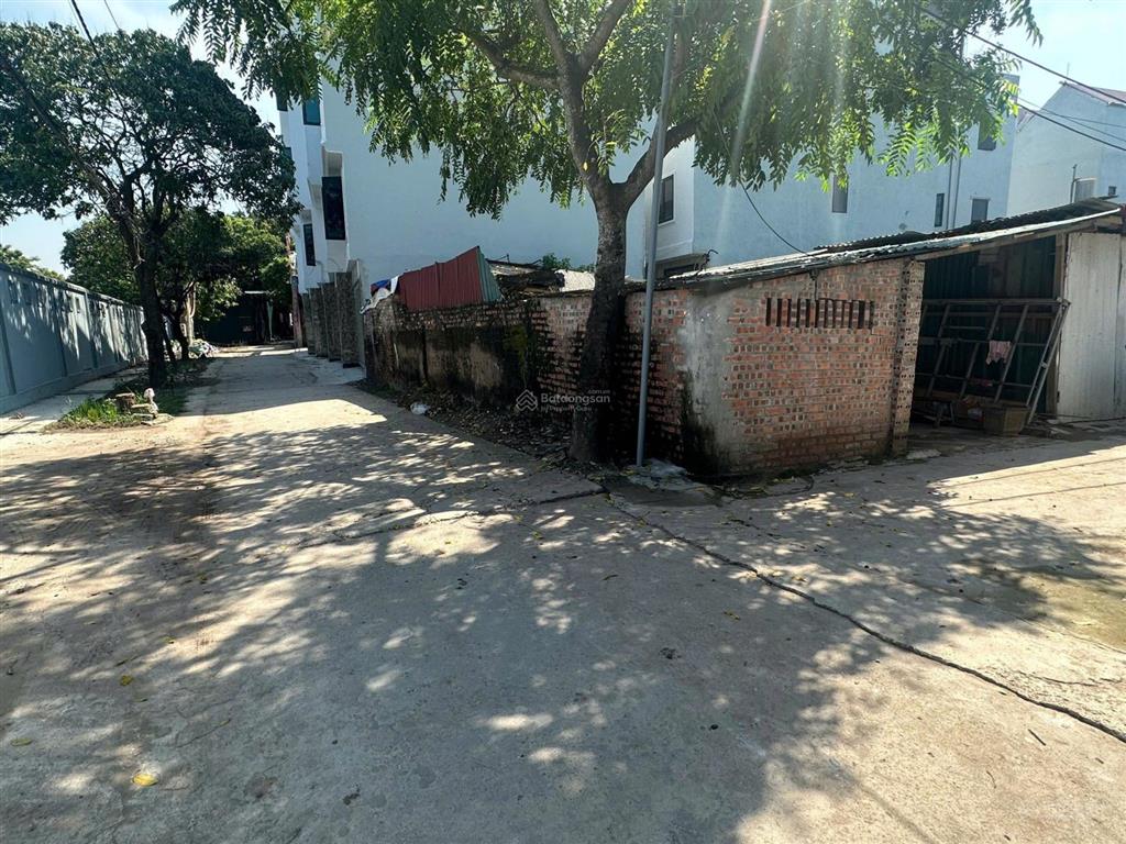 Hot, bán lô đất vàng phụng châu, chương mỹ, diện tích 60m2, đường thông, ô tô, nở hậu. giá cực tốt