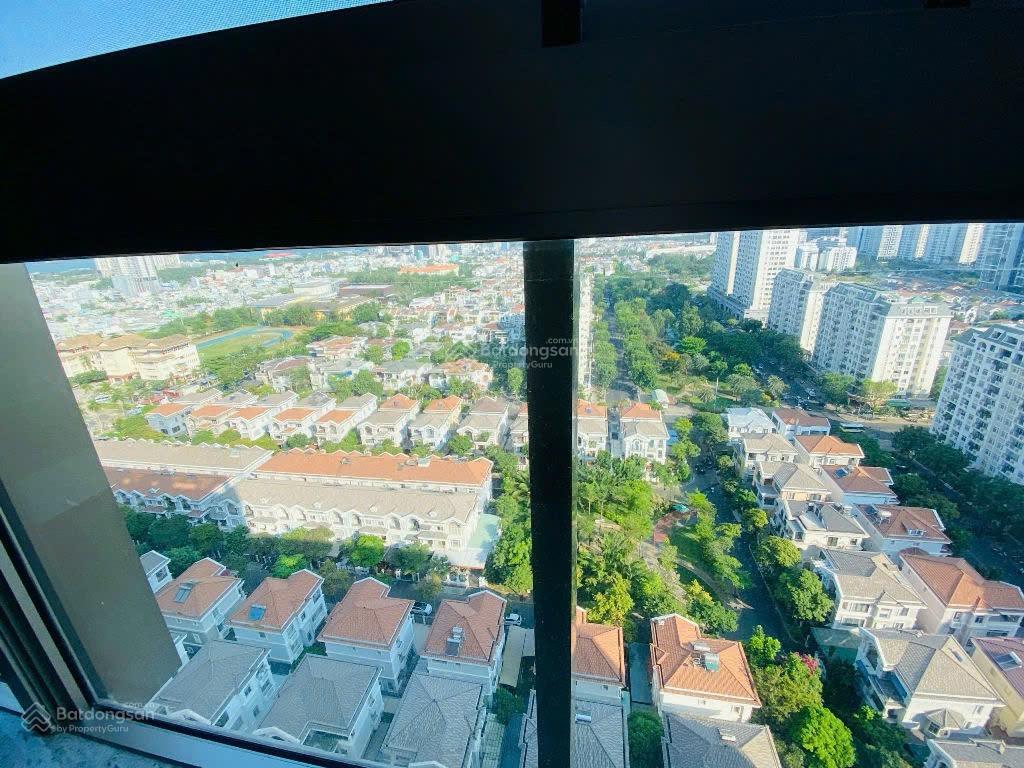 Bán căn hộ midtown m7 (79m2 8tỷ350 có ô xe hầm)