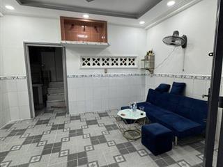 Nhà 2 tầng hương lộ 2, ngang hiếm 5m, 30m2, gần tên lửa, giá chỉ 2,45 tỷ
