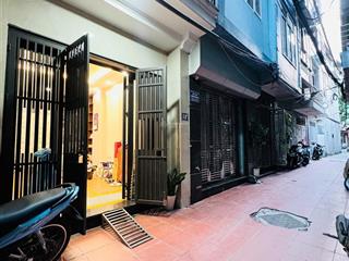 Nhà ngọc thuỵ 40m vị trí cực kỳ đẹp mặt ngõ ô tô đỗ cửa ,cách phố 80m ,40m giá tốt