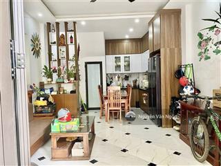 Đông la  hoài đức  lô góc  nhà đẹp  phân lô  ô tô đỗ cửa  30m2  5 tầng  chỉ hơn 4 tỷ